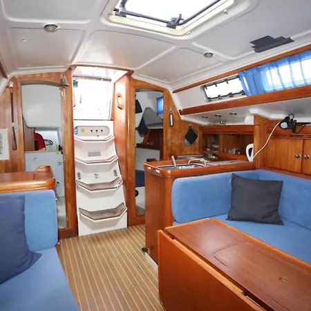 Learn To Sail In Paradise Båthotell *