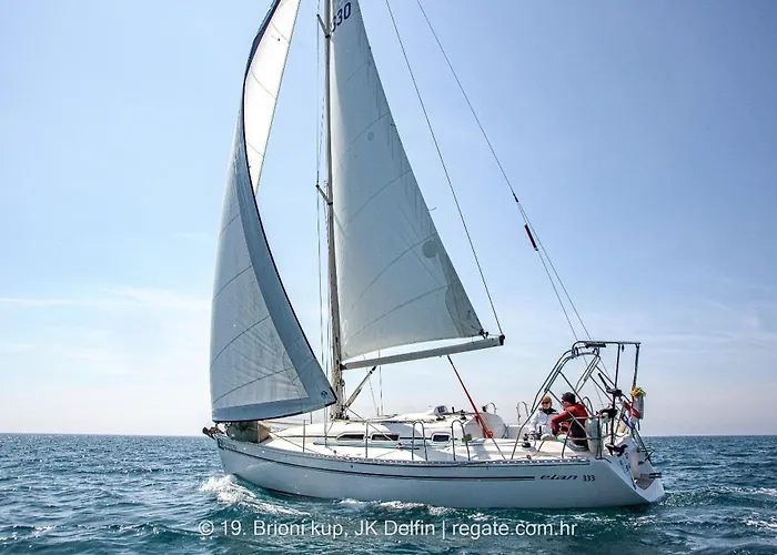 ספינת מלון Learn To Sail In Paradise *